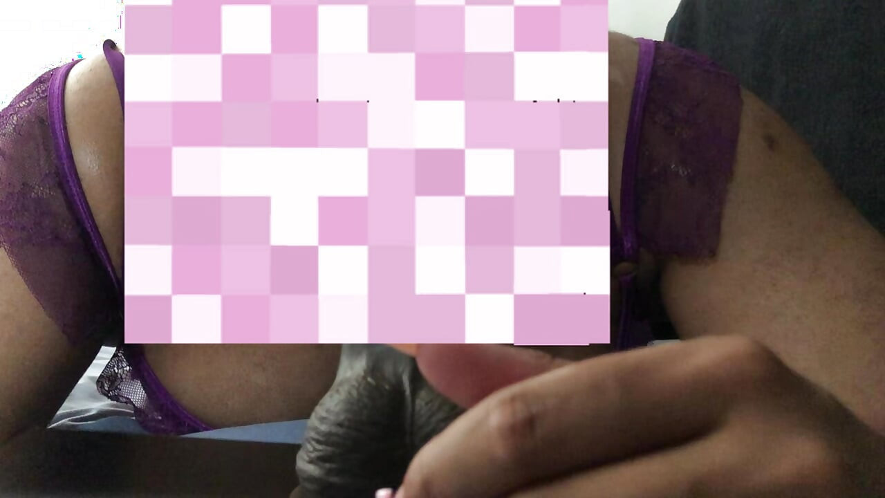 Dicker Sissy-Femboy gibt einen sabbernden Blowjob und reitet ihren Dildo