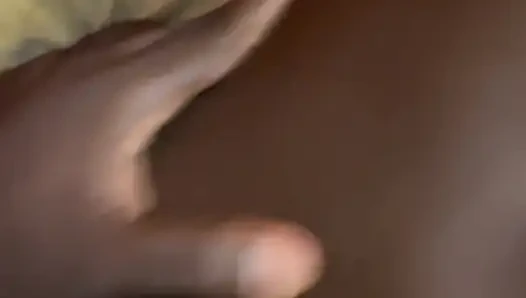 Cewek itu menyeluruh keluar dari kantor untuk ngentot sama pria kulit hitam kontol besar