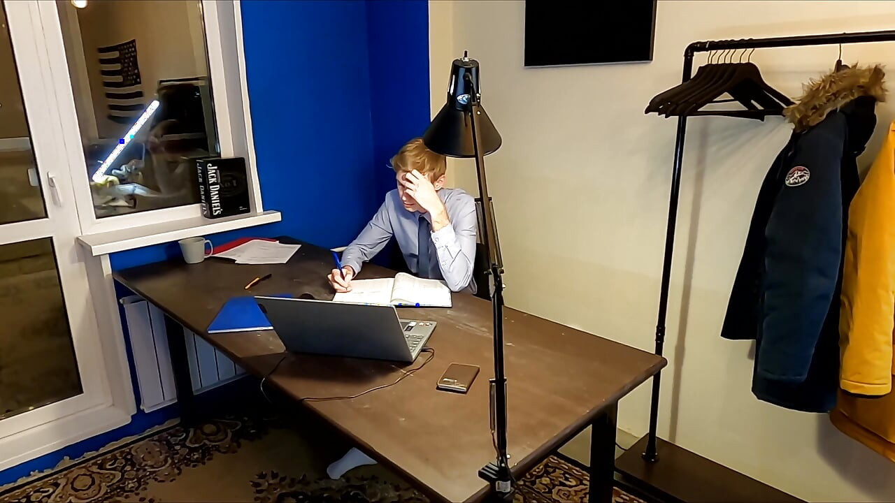 Powerful Masturbation in the Office