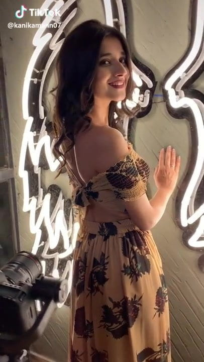 sister have sexy body