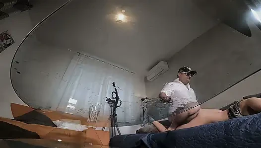 Eine Mitschülerin kam in mein Zimmer, um mich zu unterrichten. Ich habe ihn beim ficken auf der kamera erwischt dada deville