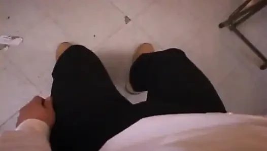 Gizli arzu ortaya çıktı. Zarif baştan çıkarıcı kadın ona zevki öğretiyor. - 2
