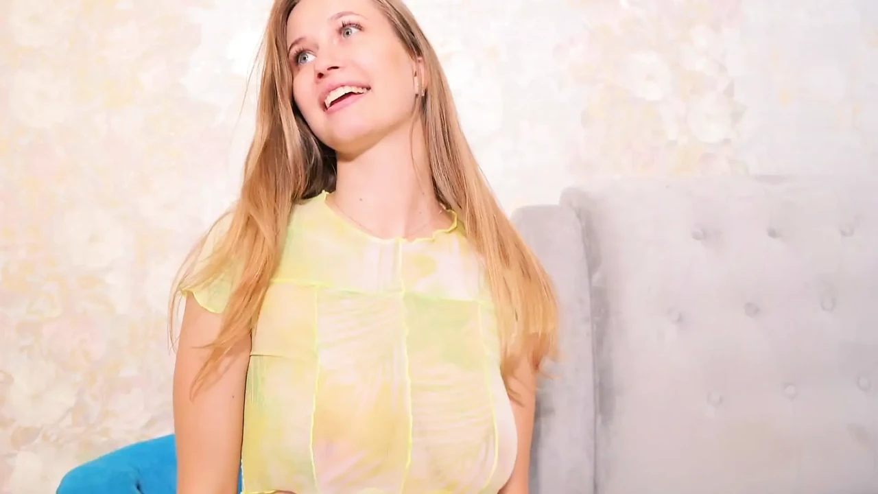 During the dance she showed her pussy