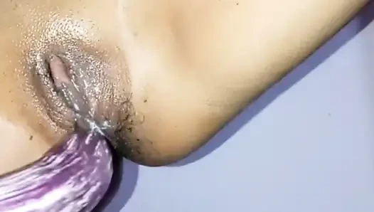 Sri Lankalı büyük memeli kız arkadaş götünü tokatlıyor