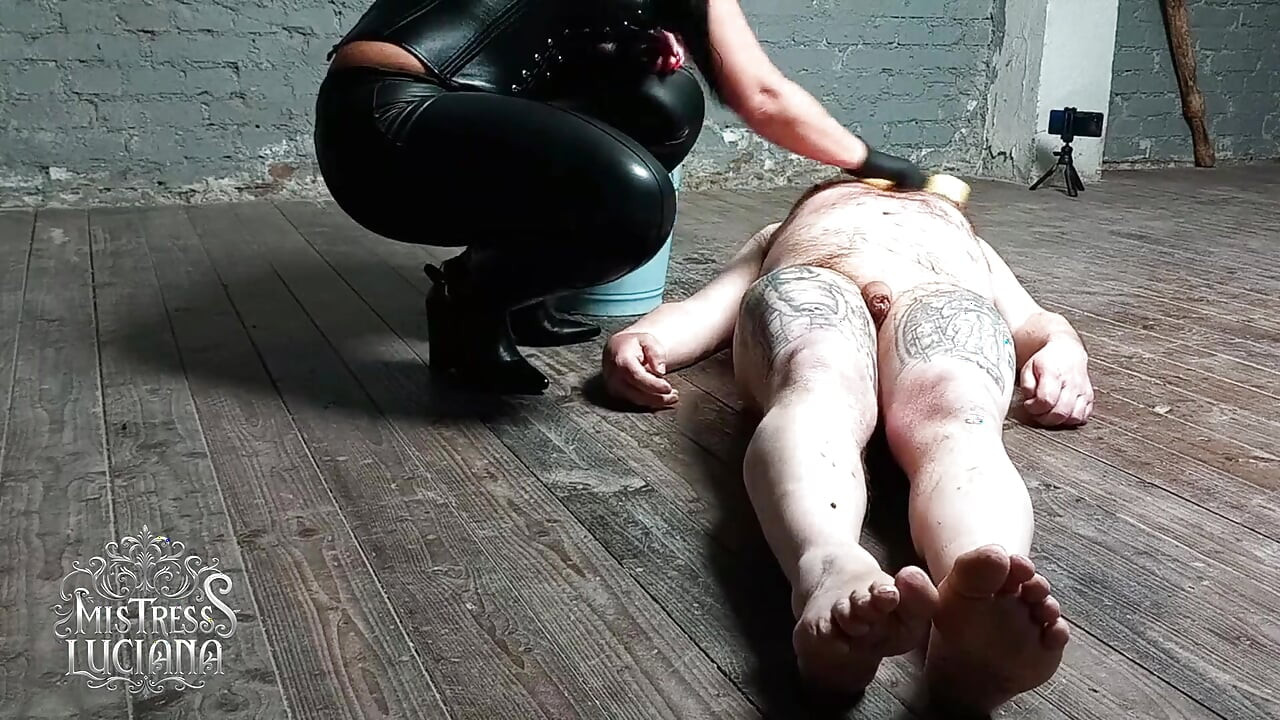 Tôi rửa nô lệ của tôi