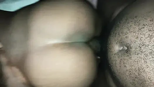 Ev Sahibi Evli Kadın Kiracı Tarafından Götünü Siktiriyor