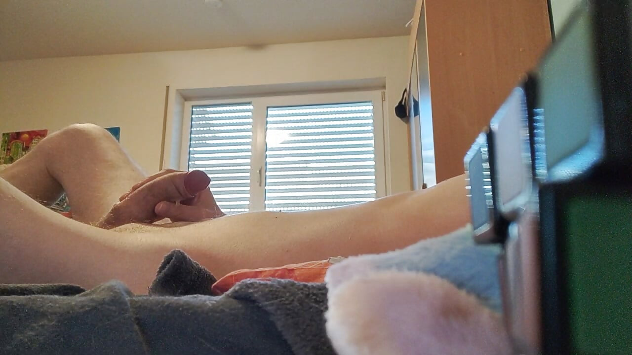 Cumshot on belly