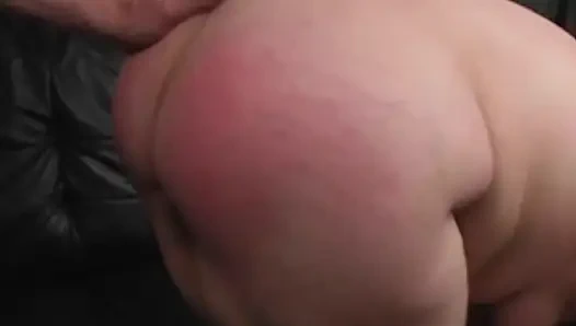 Cewek semok ini dicambuk enak banget