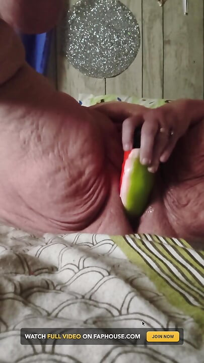 Přes N Znovu Ona stříká s nezbednou Grin