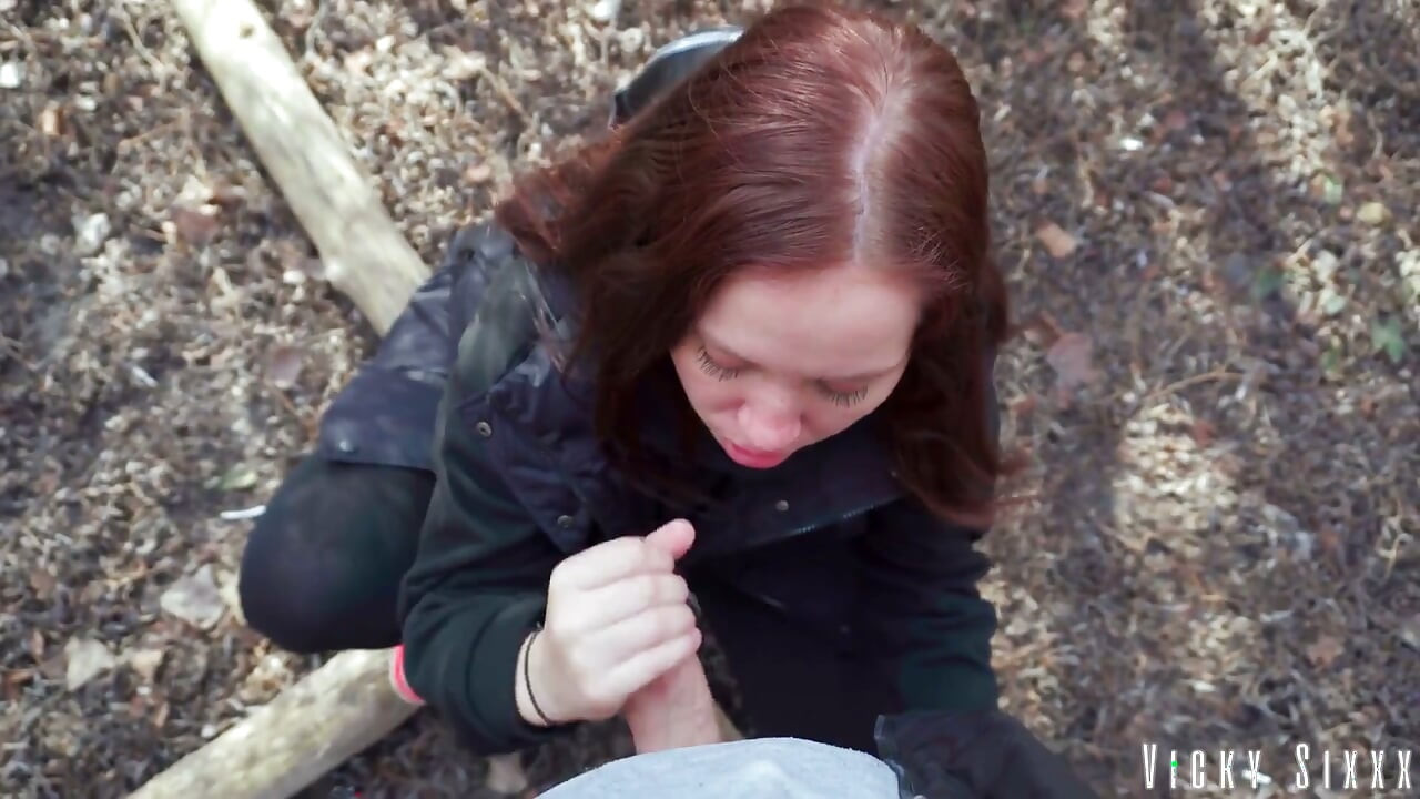 Spring Vacuum Blowjob in Public Park  Cum Swallow Outdoors