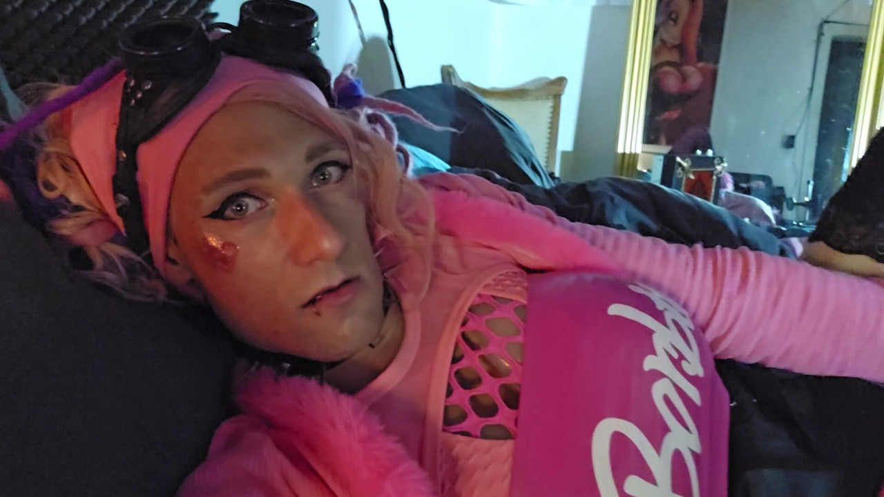 Barbie schlampe in pink
