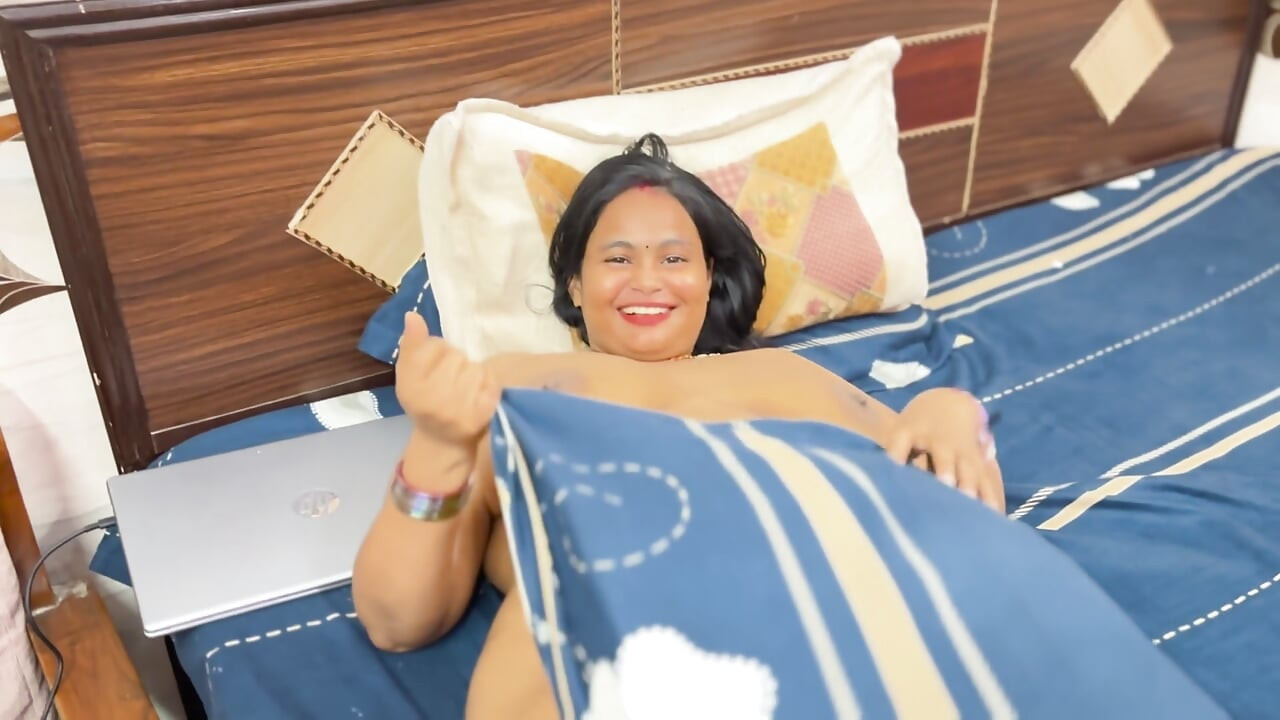 Eerste keer hardcore-seks met Desi Indische Bhabhi thuis