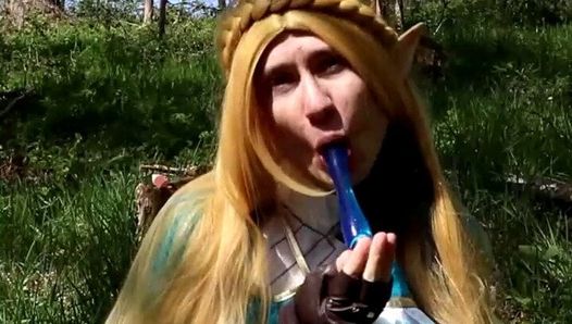 Travestito cosplay di trappola di zelda foresta