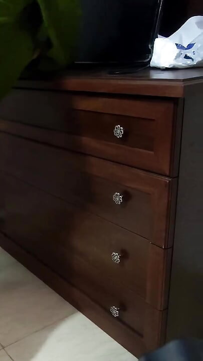 Sexe arabe dans le Golfe, une salope se fait baiser