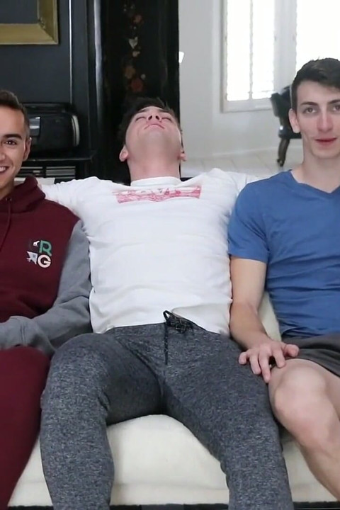 Gay Threesome Hot College Jocks Big D