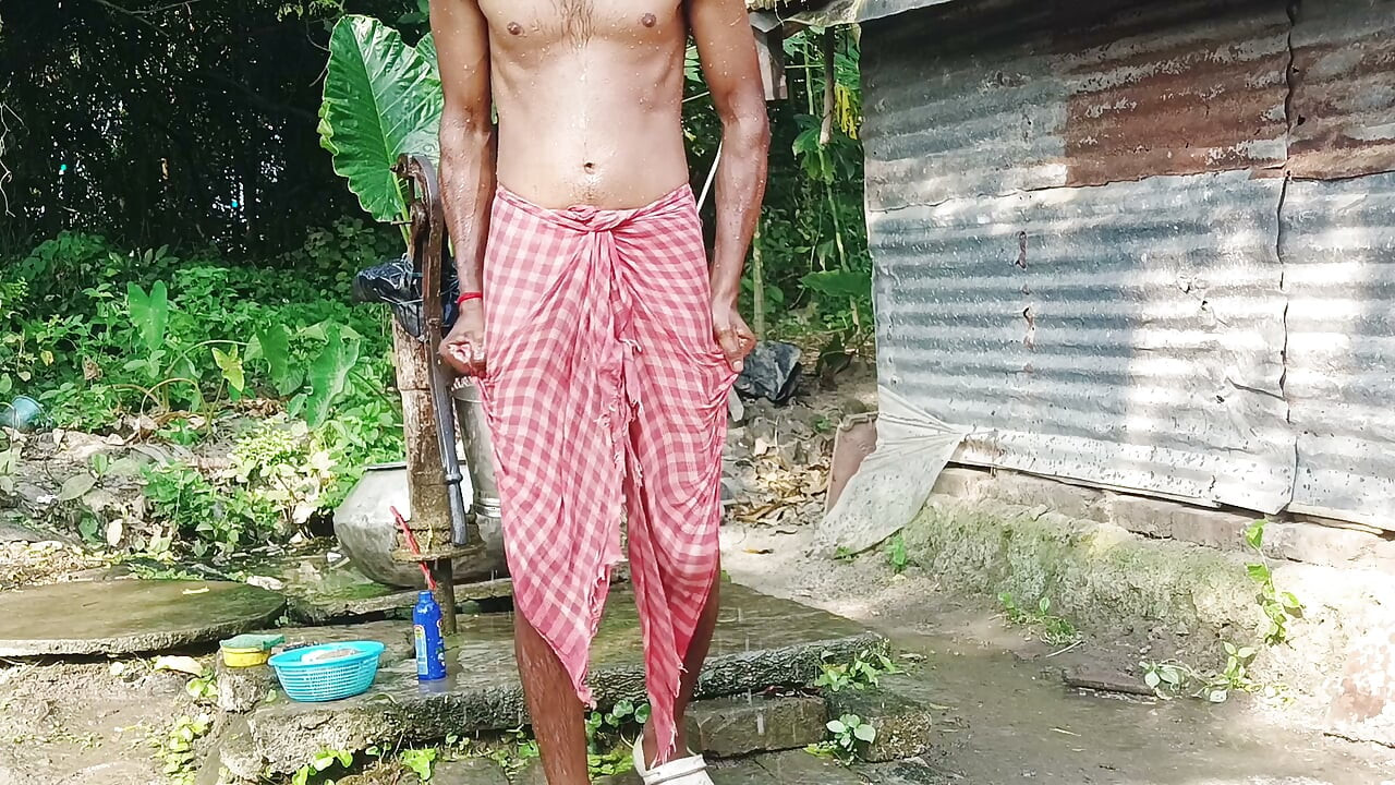 Tha guy is to hot love this style bath