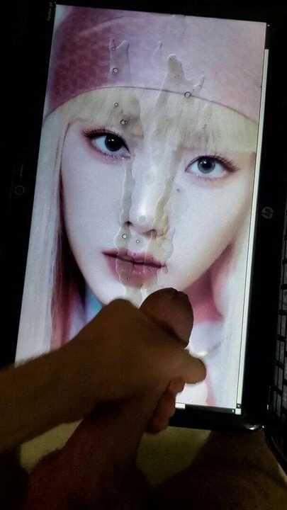 Snsd taeyeon sperma hyllning