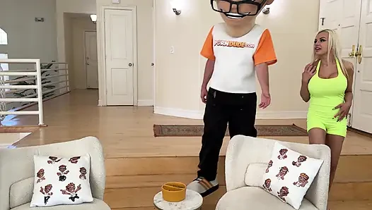 Kötü bella'ya kaygan yılanımı verdim ve göğüslerinin dölünü yaladı