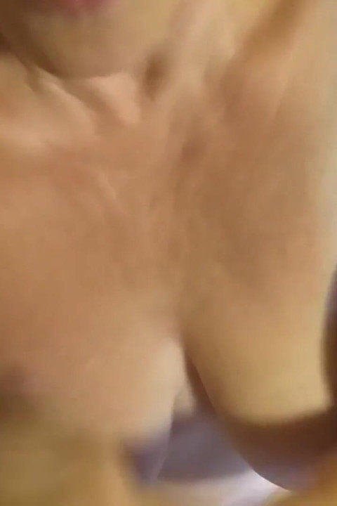 Hot Woman Gets It on with a Meaty Dildo