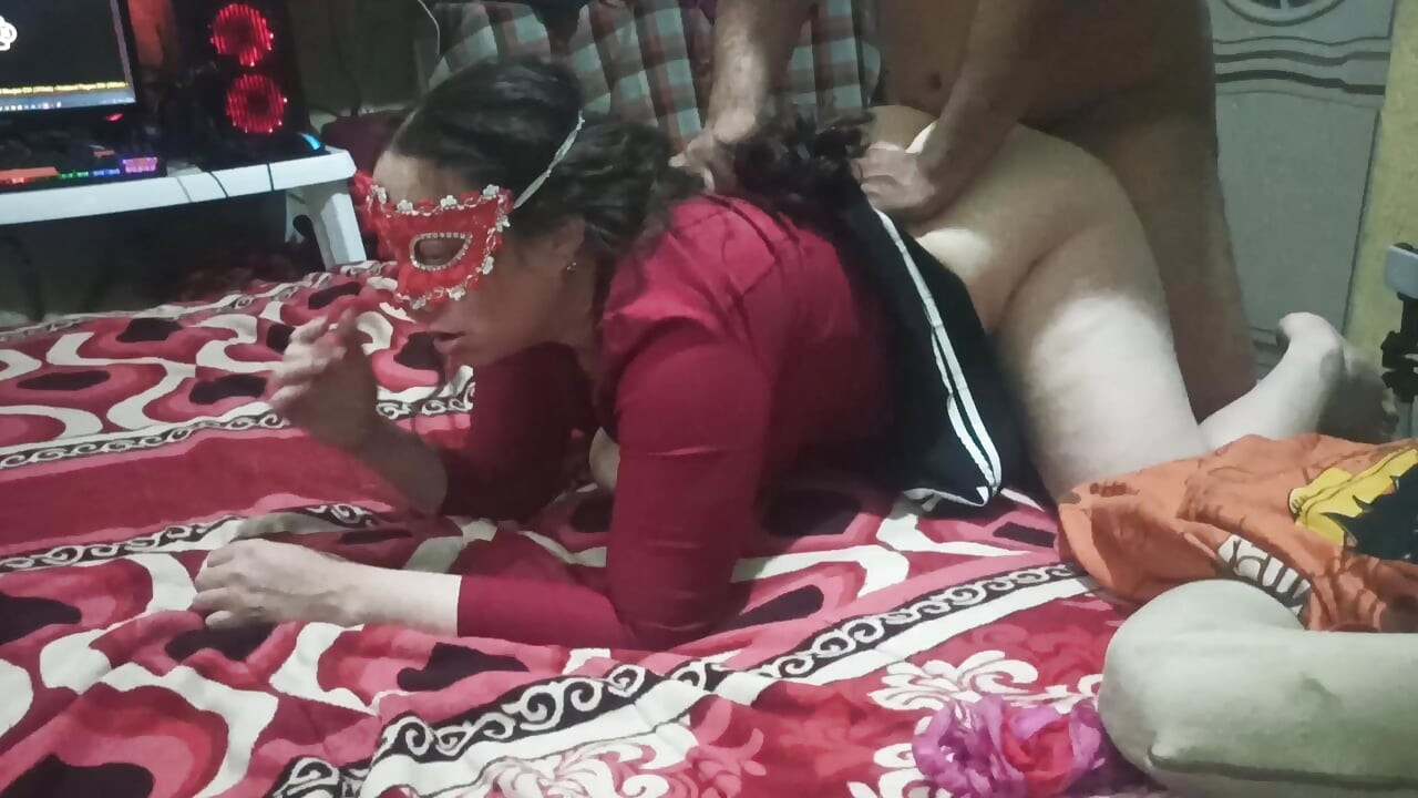 Hitting my wife really hard for her juicy pod until she finishes with pleasure, wet sexy masked