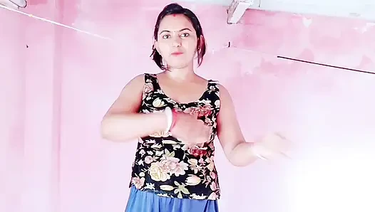 Hintli Asyalı öğretmen müdür öğrenci softcore sert sevişme video threesom