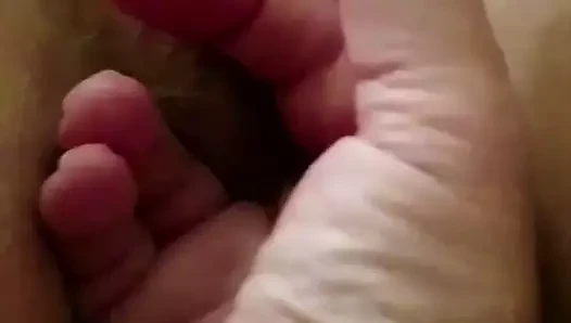 Karım büyük bir yapay penis ile sert becerdin