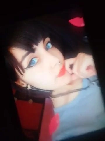 Sexy Gothic Girl Cum Tribute (1)