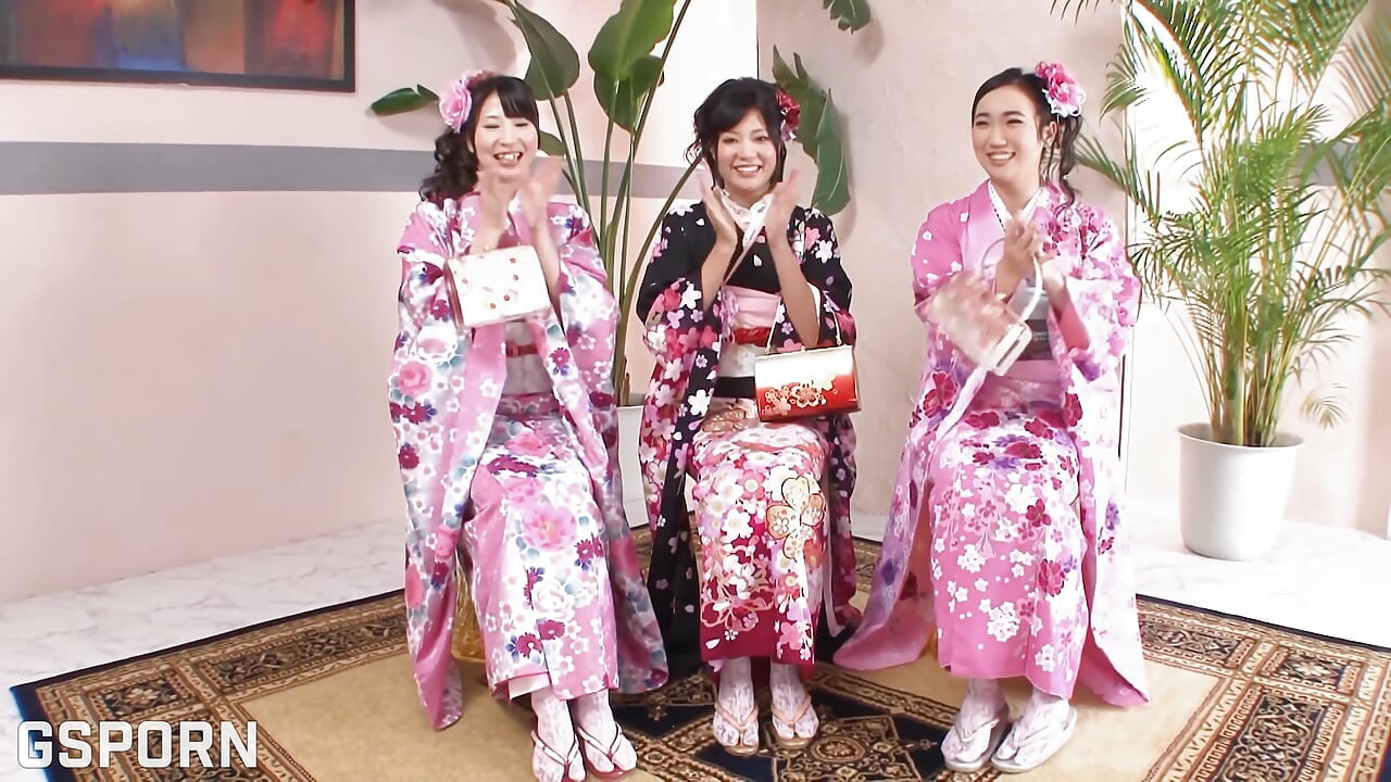 JAV Group Sex with 3 Sexies Geishas Wirh Kimono Fucked by 3 Hard Cocks Samurais