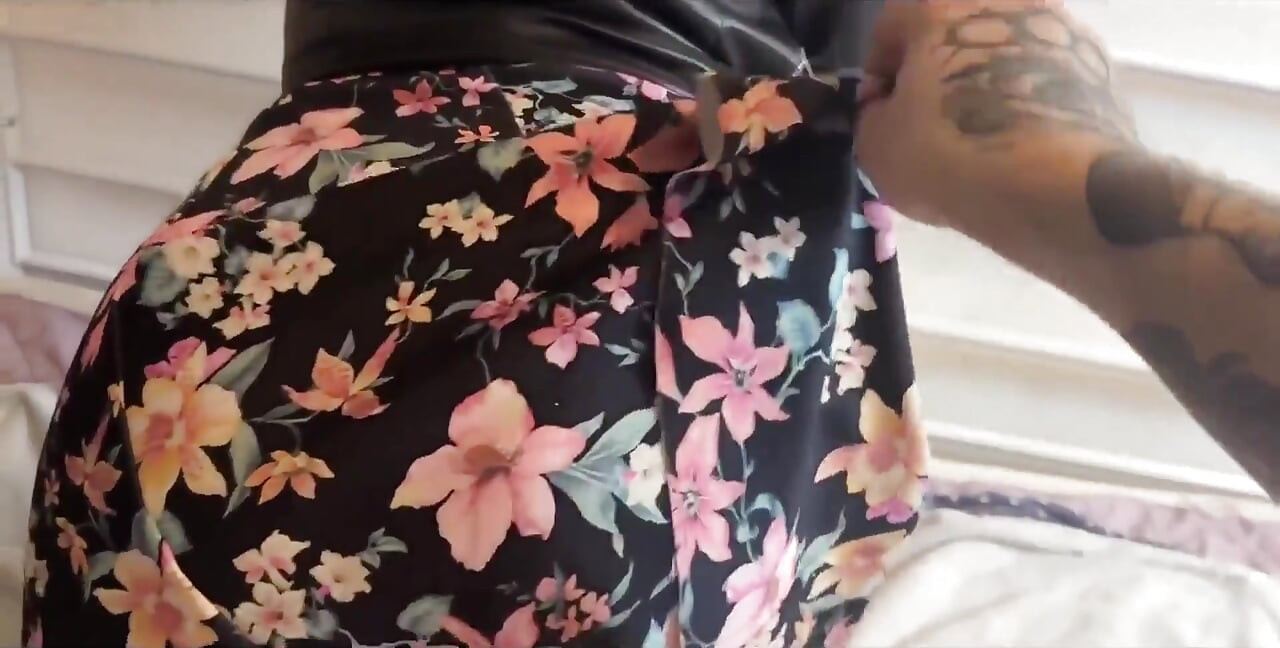Truth or Dare Slutty Stepmom Plays Sex Games