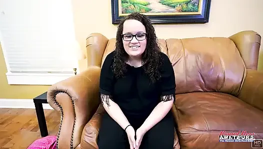 Esmer Harper B'nin seçmelerine gırtlağına kadar ıslak ağız yutma!