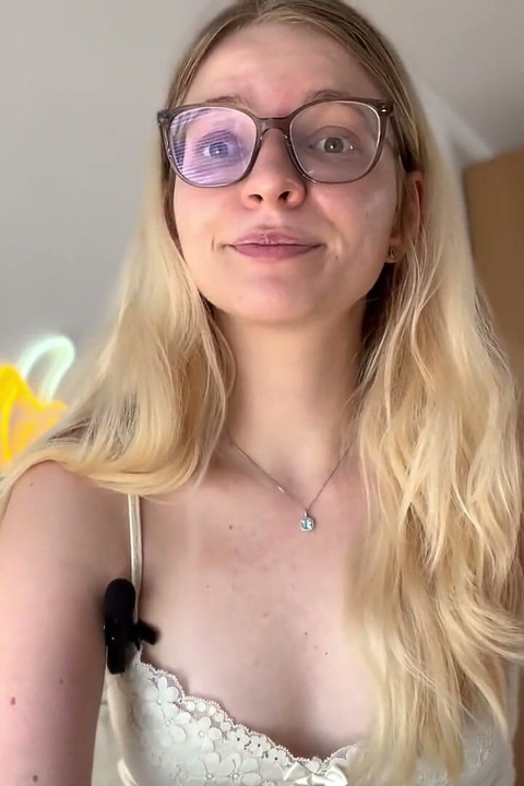 4 Benefits of Being a Sissy