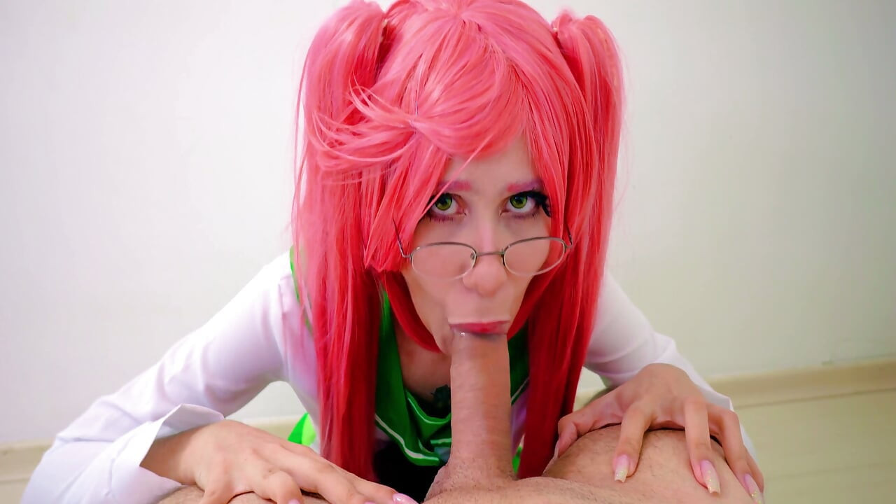 Otaku sin anal pesado: cosplayer de cabello rosado montando su trasero persistentemente