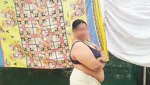 Traditional kerala style dressed Bhabi showing her huge sexy boobs, walking topless