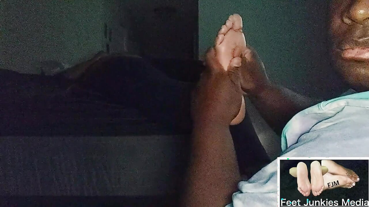 Carmel.milf.prettyfeet Afterwork Sweaty Stnky Feet Worship N Toe Sucking