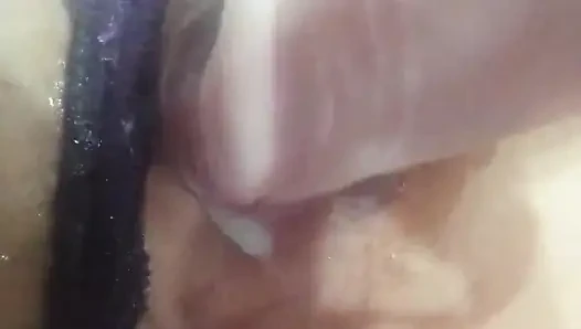 Непристойный под юбкой