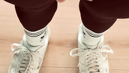 Jerk off in leggings, Adidas socks and Nike AF1 sneakers with lots of cum