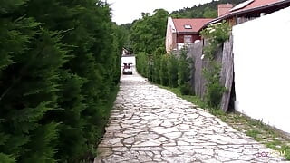LezPOV