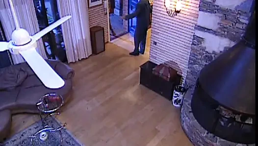 Büyük Memeli Sarışın Kız Çığlık Atana Kadar Yatak Odasında Sikişiyor