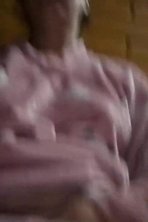 Loading video trinh nữ trẻ thủ dâm và bí mật có âm hộ ướt át của cô ấy trên ban công