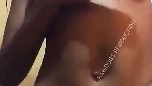 Honey home made lagi asik muasin memeknya