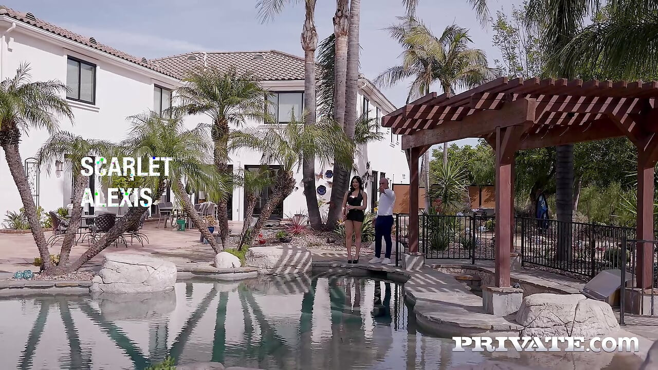 Private com - agenta imobiliară Scarlett Alexis adoră listările mari la fel de mult ca sexul anal