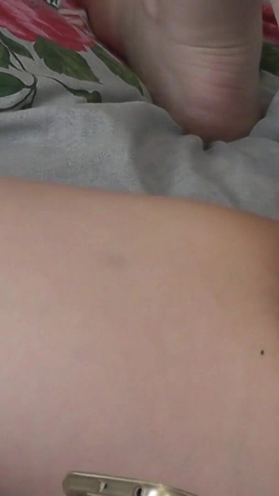 Must-see okamžik od "MILF sexy nahá kráska. Chlupatá kundička. Milfka s velkými přírodními kozami. Manželka"