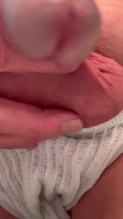 Morate podijeliti trenutak iz "Uncut Cock in Jock Strap"