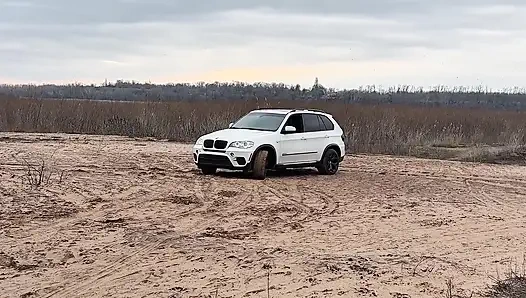 4 сигареты глубокого дыма и соблазнение слюной в видео от первого лица