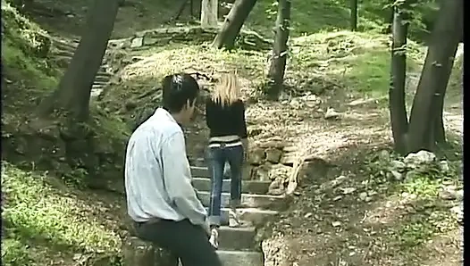 Young blonde slut picked up in a park gives a nice blowjob