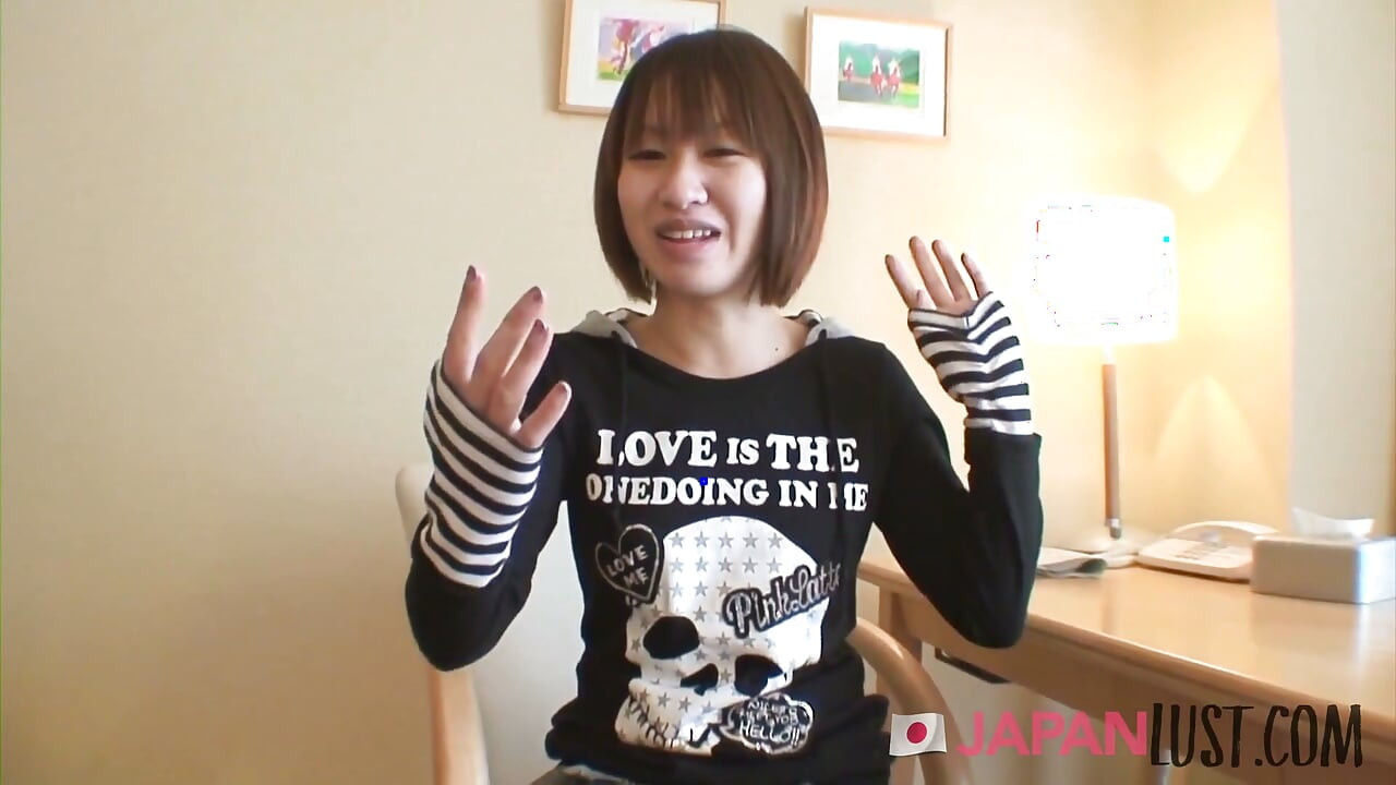 Rebellious Japanese teen gets creampie to spite her parents