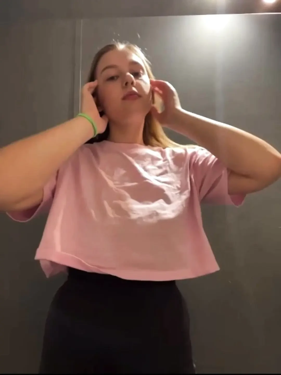 Extreme fucking in the changing room