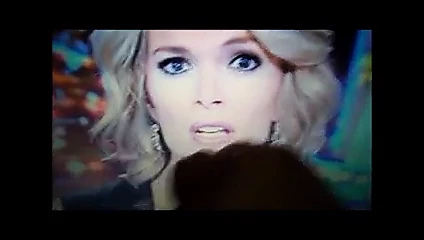 Megyn Kelly'nin ağzına strokin