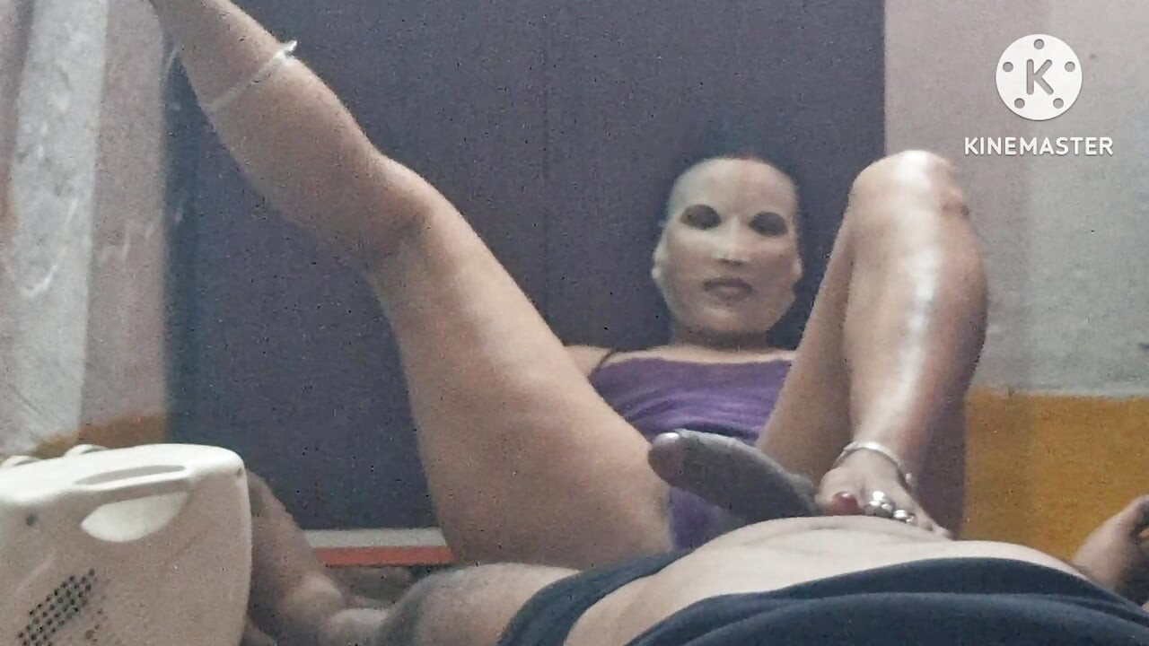 Hintli evli kadın domalarak sert sikişiyor ateşli çiftler viral seks videosu
