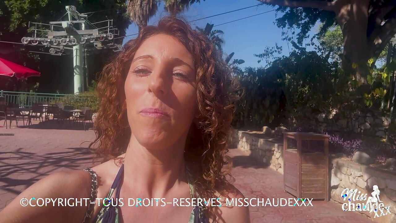 Misschaudexxx, I suck and get fucked in a cable car